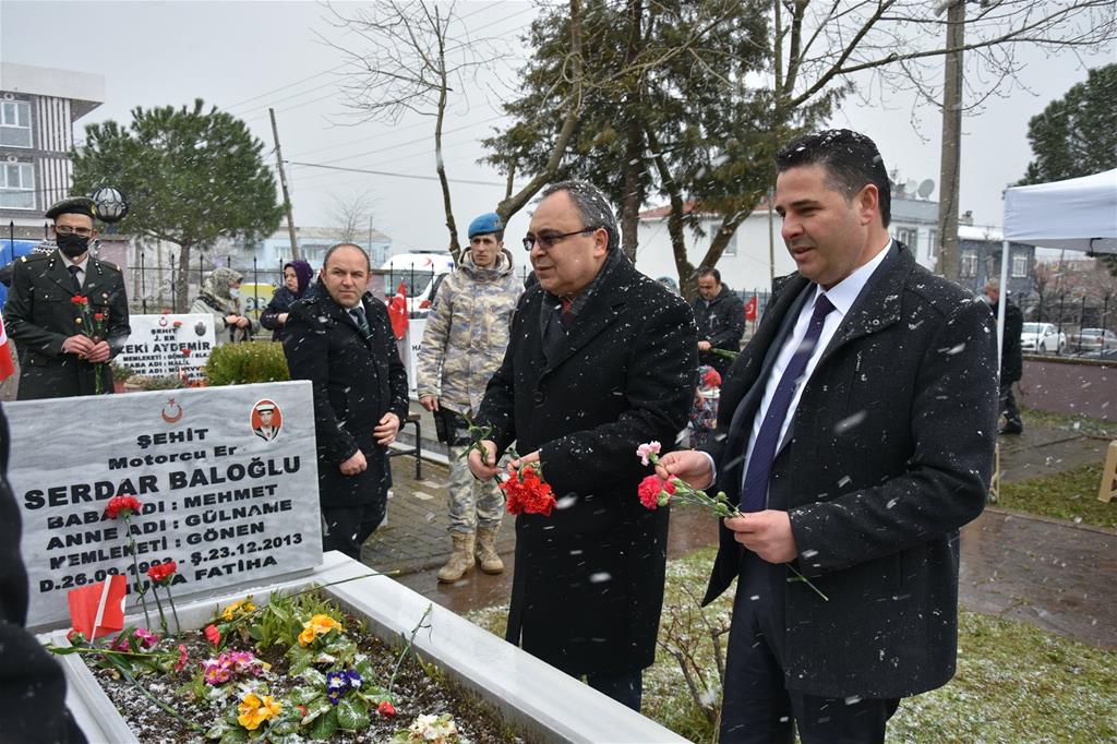 "Toprak, uğrunda ölen varsa vatandır."