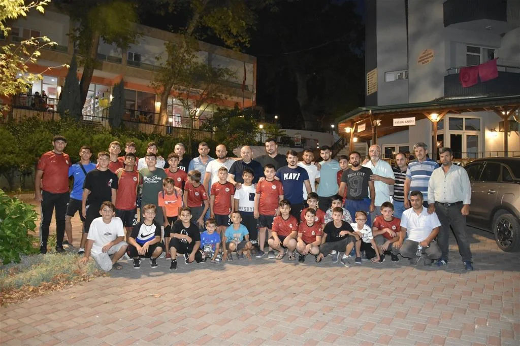 Başkan Palaz Güreşçiler ile bir araya geldi