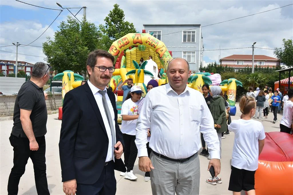 Öğretmenim Ortaokulu Bahar Şenliği